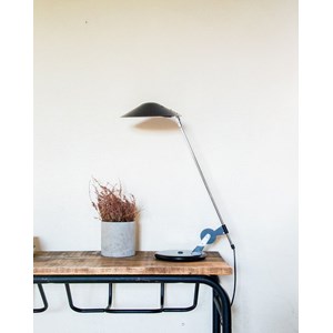 Julia, la lampe à poser en métal n°180