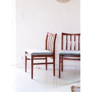 Lot de 2 chaises en bois n°442