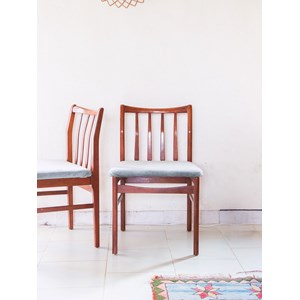 Lot de 2 chaises en bois n°442