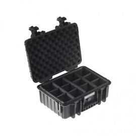 Valise polyvalente type 6500 noir avec cloisons amovibles