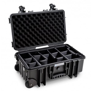 Valise polyvalente type 6600 noir avec cloisons amovibles