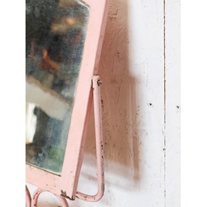 Petite armoire rose en métal et marbre n°403