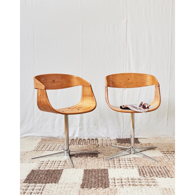 Paire de chaise design en bois n°1467