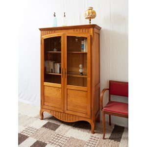 Victoria, la vitrine en bois n°216