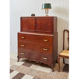 Buffet anglais en ronce de noyer n°1468