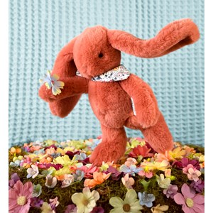 Peluche lapin fleurette terracotta 25 cm