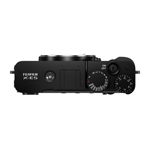 Fujifilm x-e5 noir + objectif tamron 18-300 mm f3,5-6,3 di iii-a vc vxd