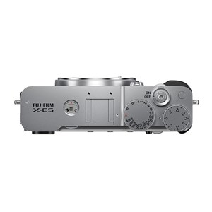 Fujifilm x-e5 silver + objectif tamron 18-300 mm f3,5-6,3 di iii-a vc vxd