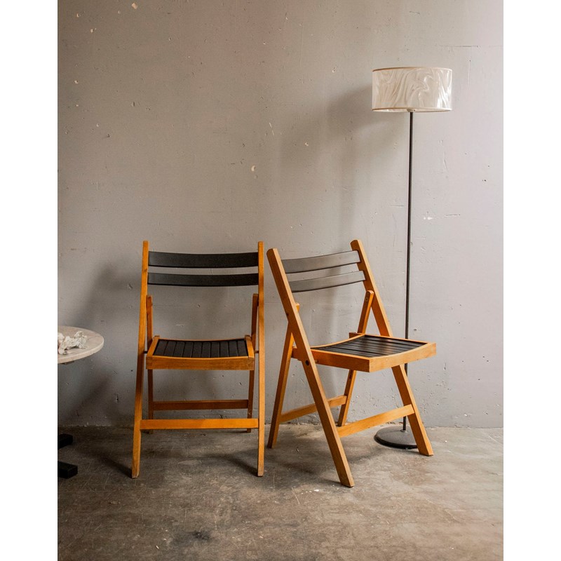 Paire de chaises pliantes en bois n°1188