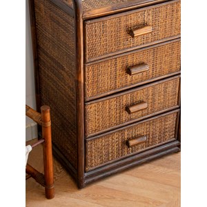 Petite commode en rotin foncé n°601