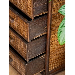 Petite commode en rotin foncé n°601