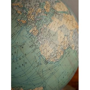 Suzanne, la lampe globe d'époque  n°555