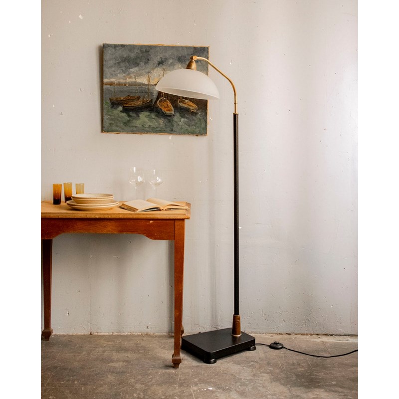 Lampadaire au globe en verre n°372