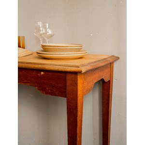 Table à manger en bois clair n°1323
