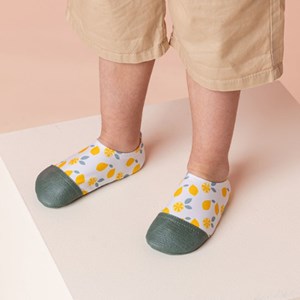Chaussons tout-terrain les petits citrons jaunes (pointures 24-26)