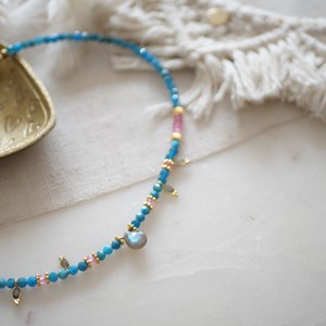 Collier niral apatite
