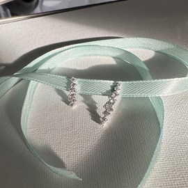Boucles uma pendantes asymétriques zirconium argent 925