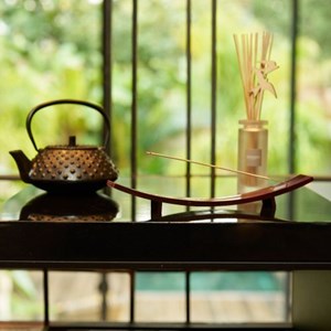 Encens lotus et amande douce
