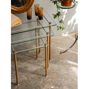 Table gigogne au plateau de verre n°150