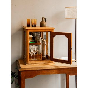 Armoire vitrine en bois clair  n°410