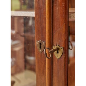 Grande vitrine en bois n°227