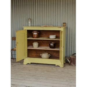 Gilbert, le buffet en bois jaune n°1498