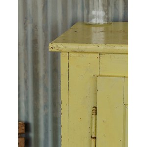 Gilbert, le buffet en bois jaune n°1498