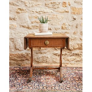 Table d'appoint en bois et cuir n°908
