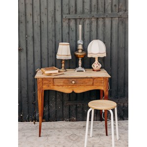Edouard, le petit bureau en bois n°688