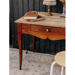 Edouard, le petit bureau en bois n°688