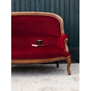 Banquette en velours rouge n°48
