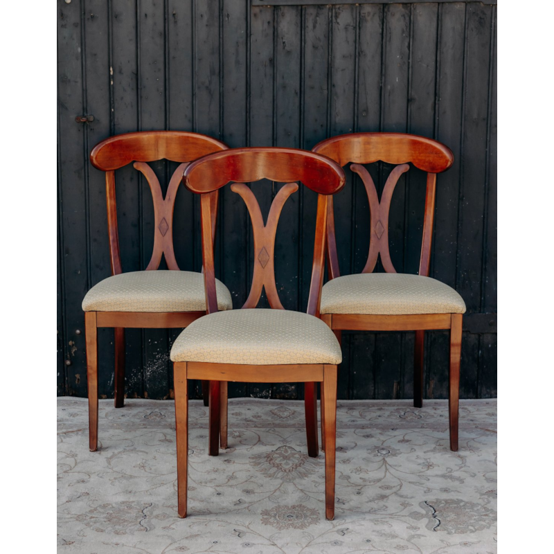 Debongout - Lot de six chaises en bois n°1198