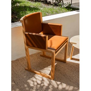 Fauteuil musa en cuir camel n°1194