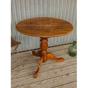 Romy, la table à manger en bois n°1325