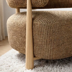 Fauteuil en tissu et pieds en métal