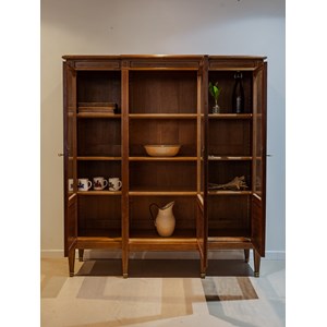 Grande vitrine en bois n°229