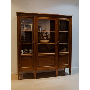 Grande vitrine en bois n°229