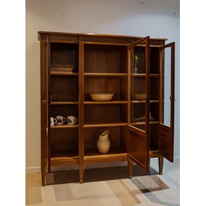 Grande vitrine en bois n°229