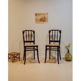 Paire de chaises en bois noir n°1219
