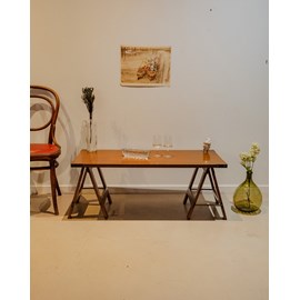Table basse sur tréteaux en bois n°917
