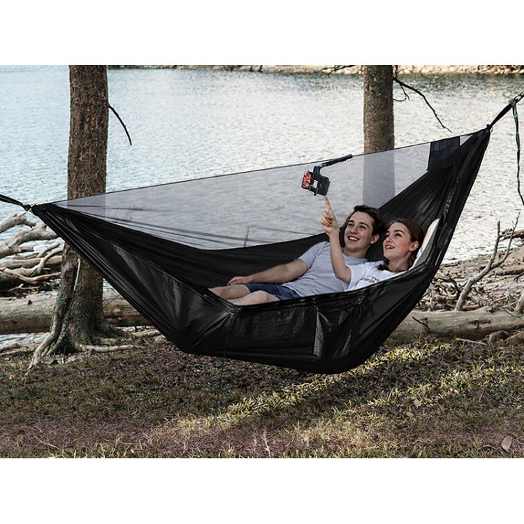 Tropical Influences - Hamac parachute noir avec moustiquaire