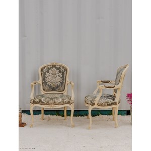 Paire de fauteuils en bois et velours n°944