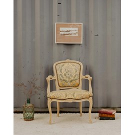 Fauteuil en bois et velours beige n°930