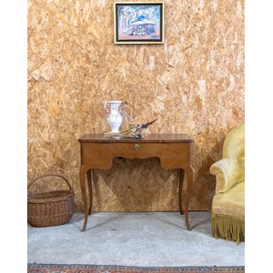 Louise, la coiffeuse en bois n°289