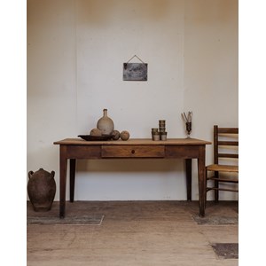 Romy, la table à manger en bois n°1354