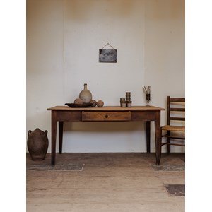 Romy, la table à manger en bois n°1354