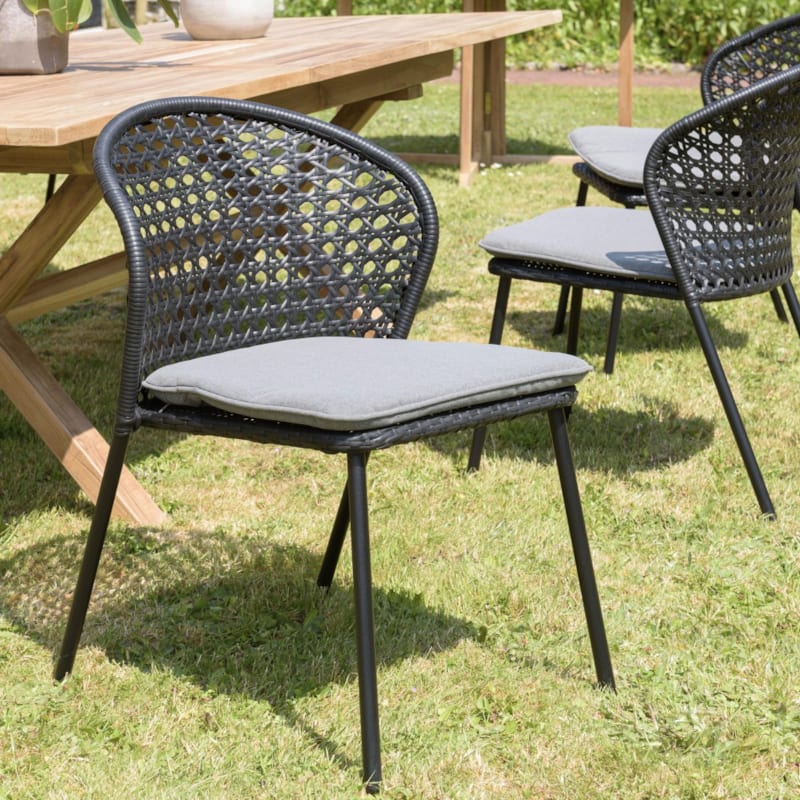 Malo - lot de 2 chaises rotin synthétique noir dossier arrondi ajouré