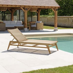 Valeria - bain de soleil en bois de teck naturel et rotin beige