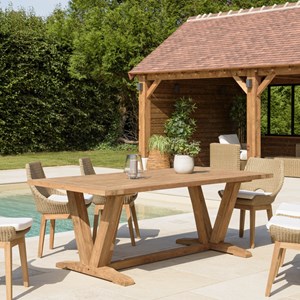 Kally - table à manger jardin 220cm en bois de teck recyclé pieds v