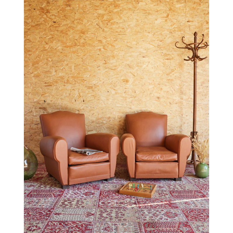 Debongout - Paire de fauteuils club en cuir n°963